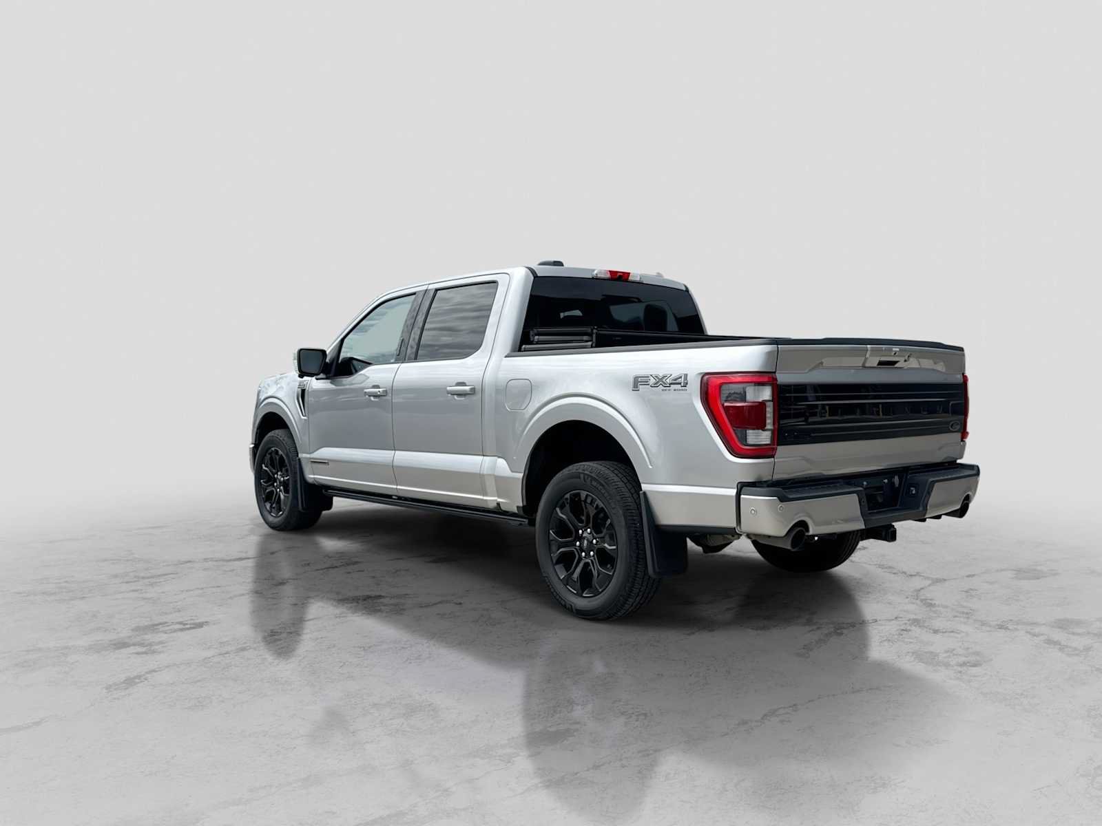 Certified 2023 Ford F150 Platinum w/ FX4 Off-Road Package AWD/4WD image 4