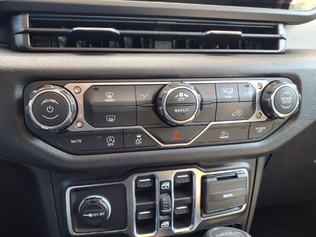 New 2026 Jeep Gladiator Sport AWD/4WD image 25