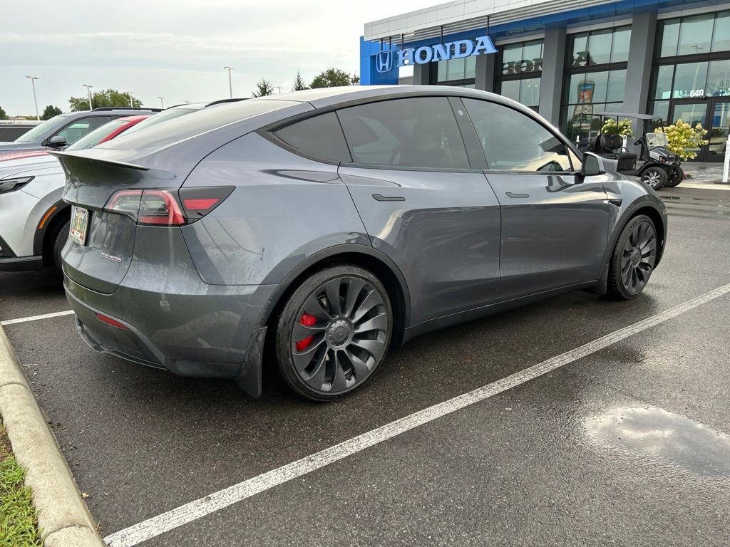Used 2022 Tesla Model Y Performance AWD/4WD image 4