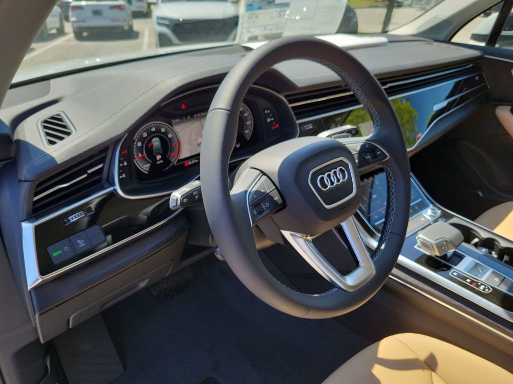 New 2026 Audi Q7 2.0T Premium image 7