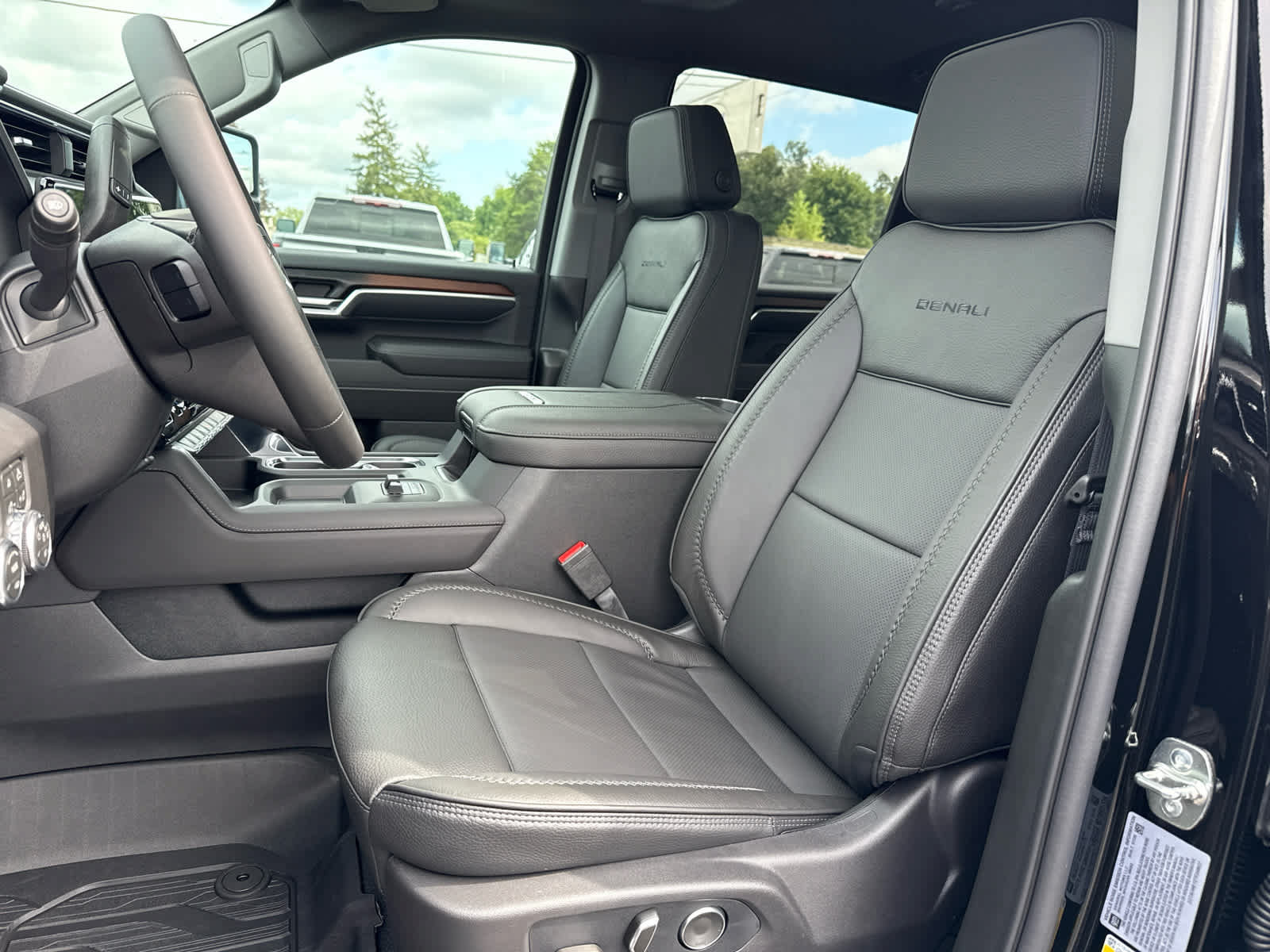 New 2026 GMC Sierra 3500 Denali w/ Technology Package AWD/4WD image 12