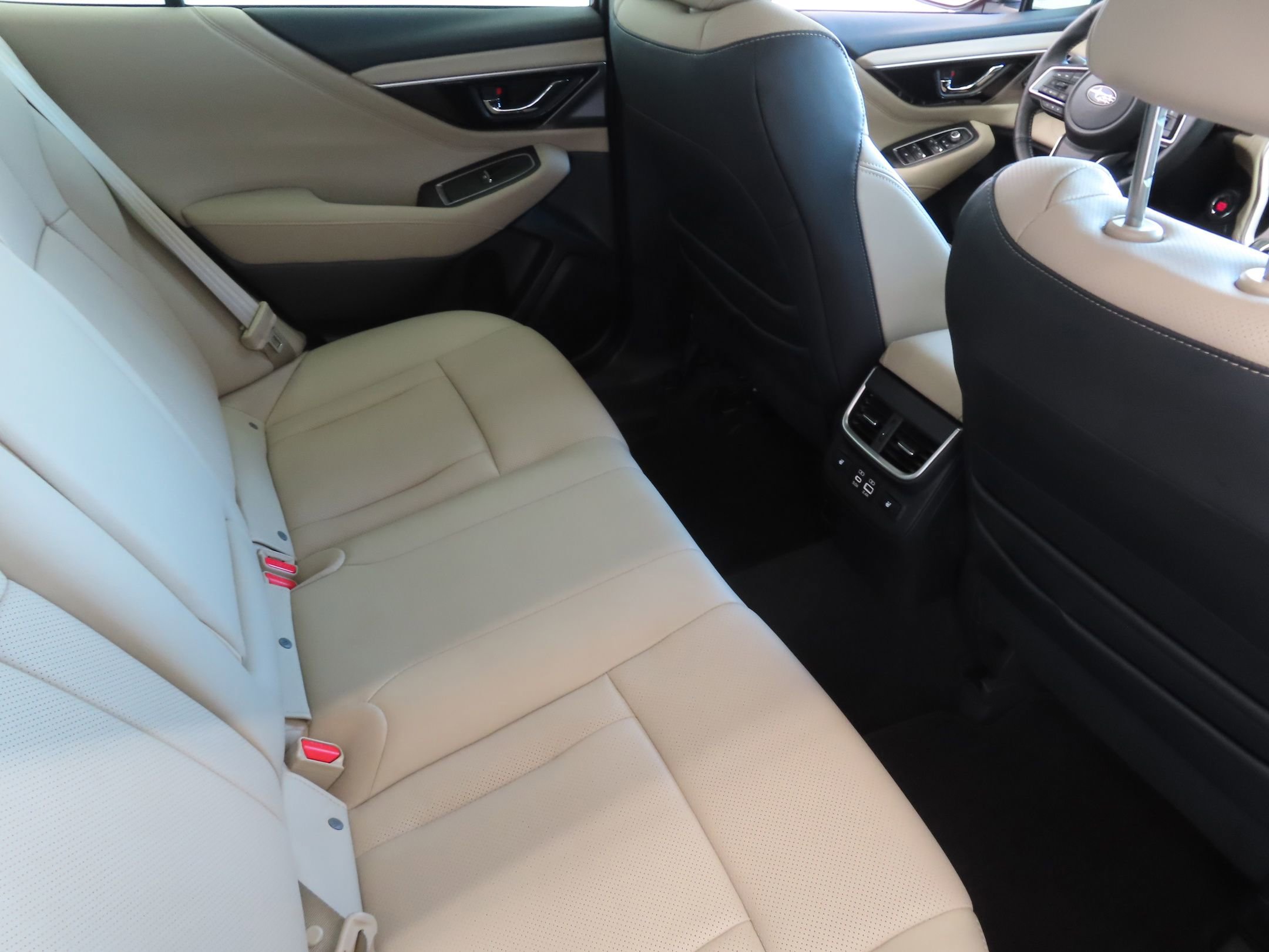 Certified 2025 Subaru Legacy Limited image 27