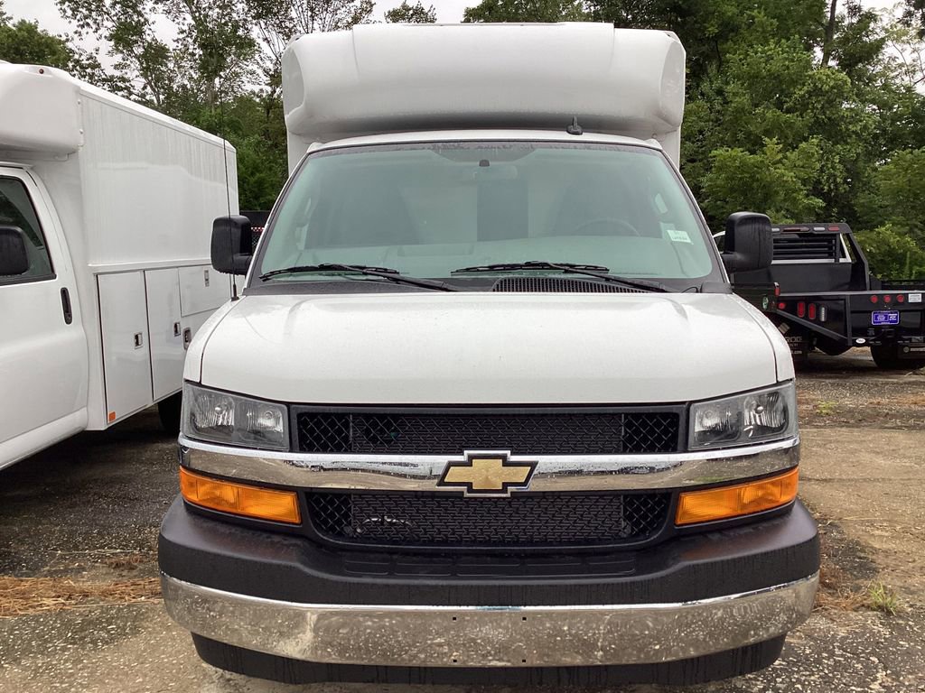 New 2025 Chevrolet Express 3500 w/ Power Convenience Package RWD image 2