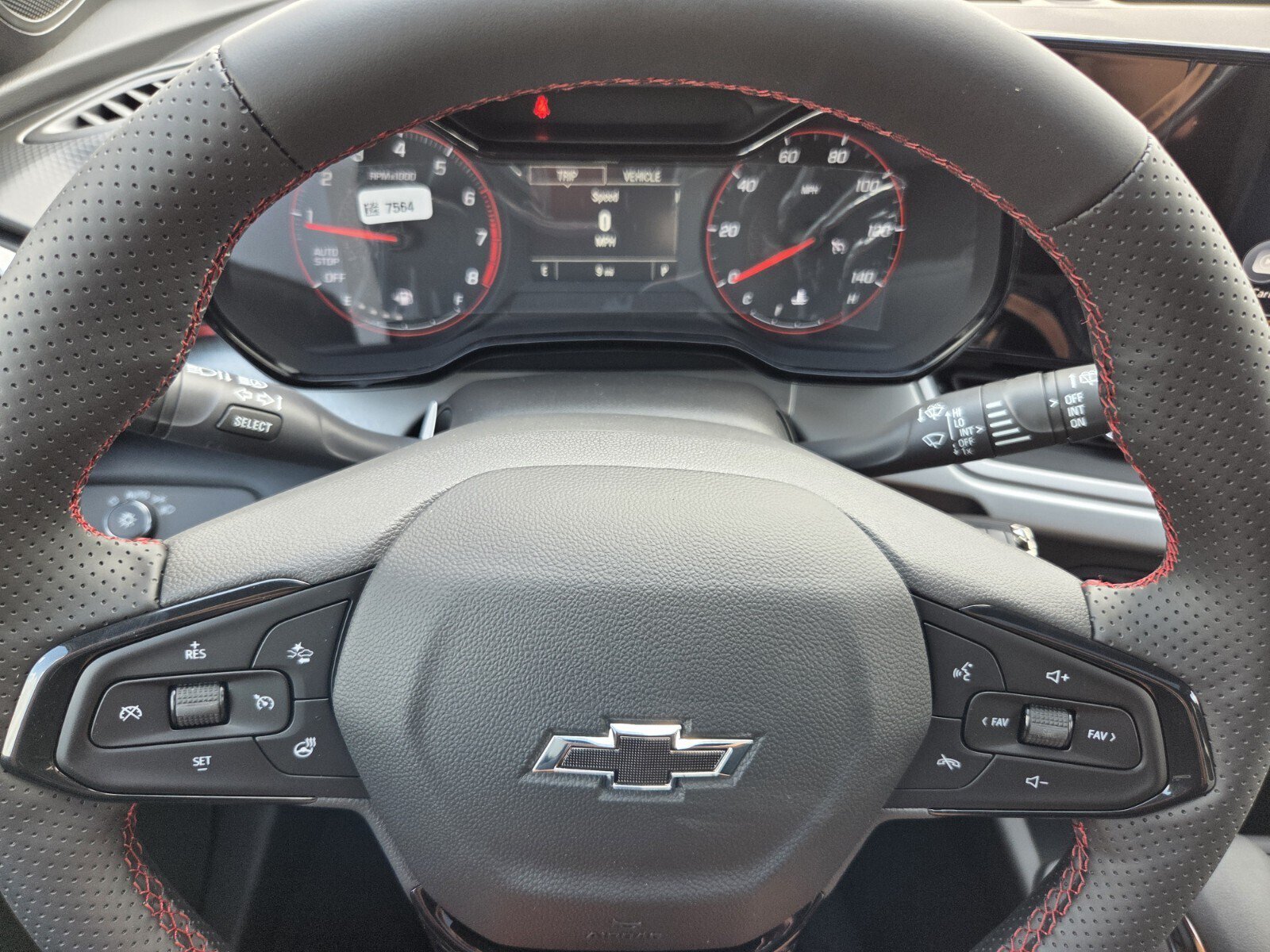 New 2026 Chevrolet Trax RS w/ Sunroof Package FWD image 12