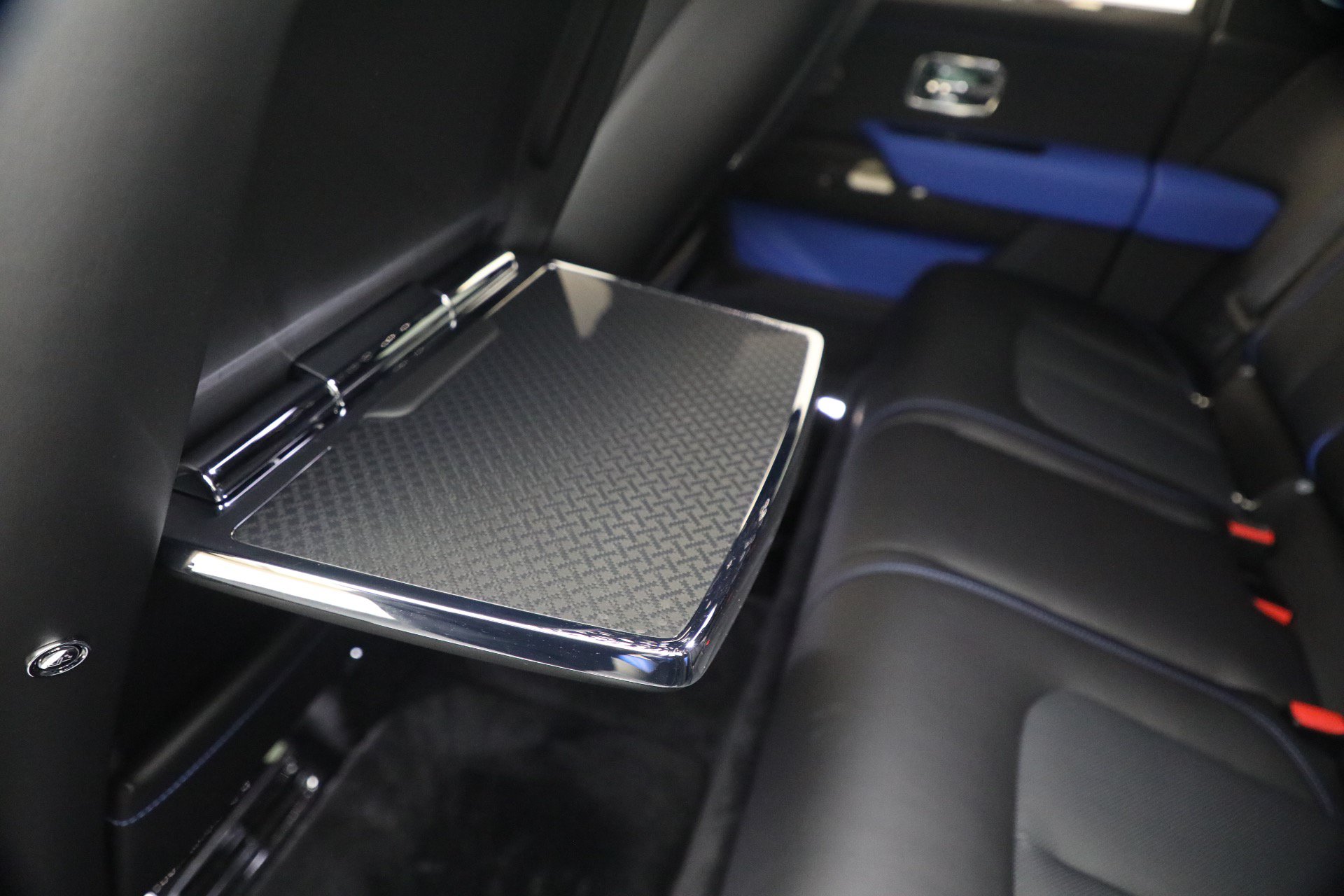 New 2027 Rolls-Royce Cullinan Black Badge AWD/4WD image 28
