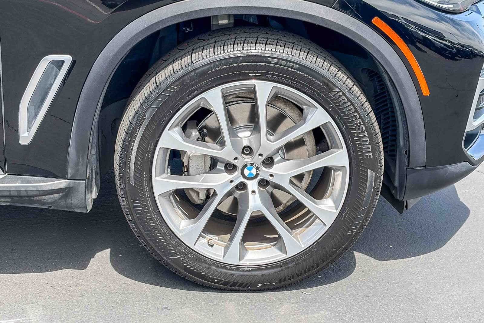 Used 2019 BMW X5 xDrive40i w/ Convenience Package AWD/4WD image 9