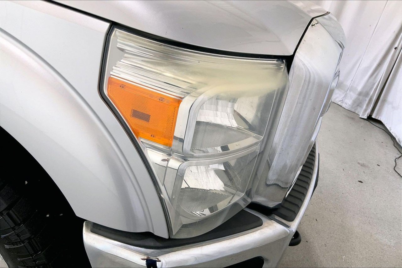 Used 2016 Ford F250 Lariat w/ Lariat Ultimate Package AWD/4WD image 28
