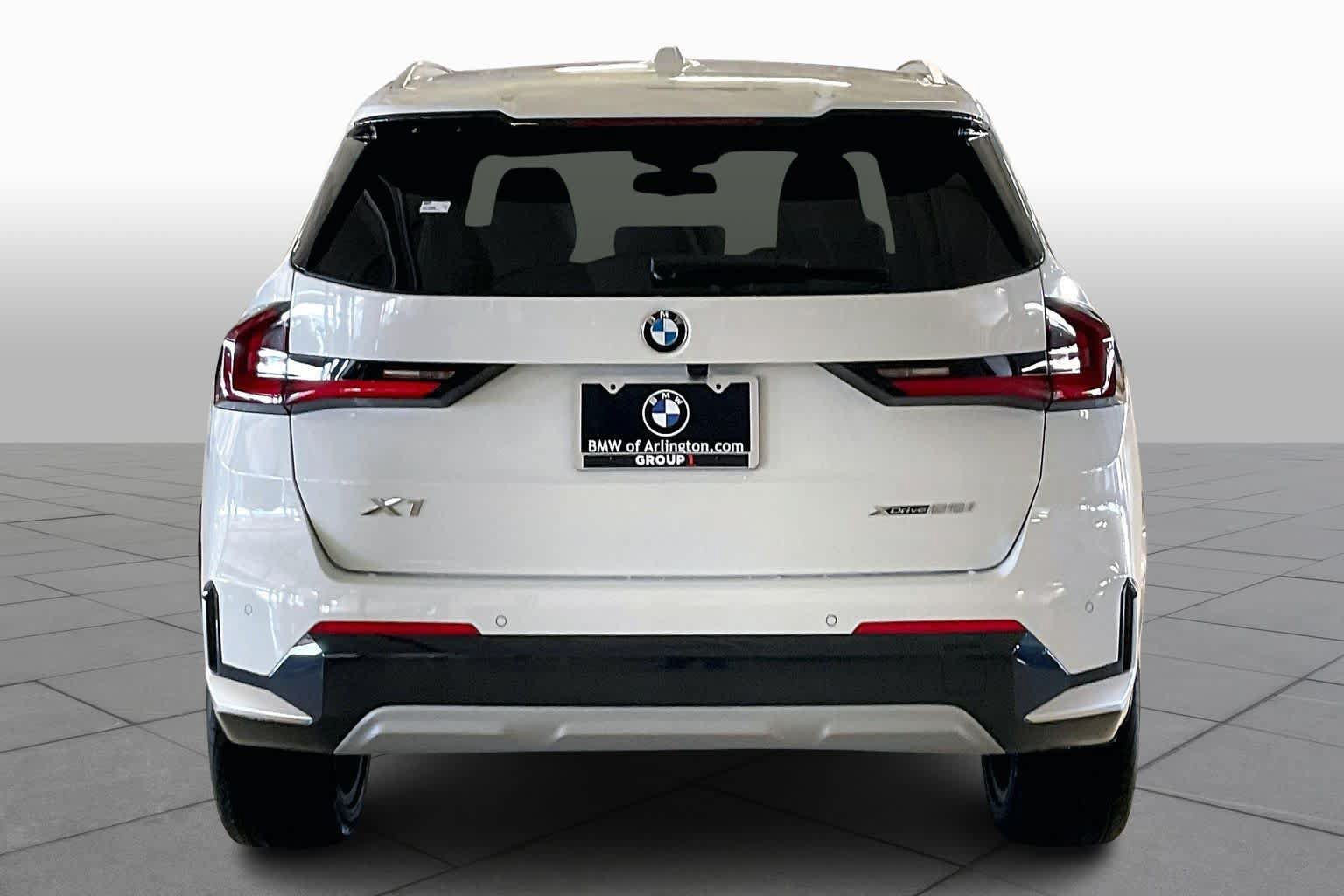 Used 2026 BMW X1 xDrive28i w/ Convenience Package AWD/4WD image 4