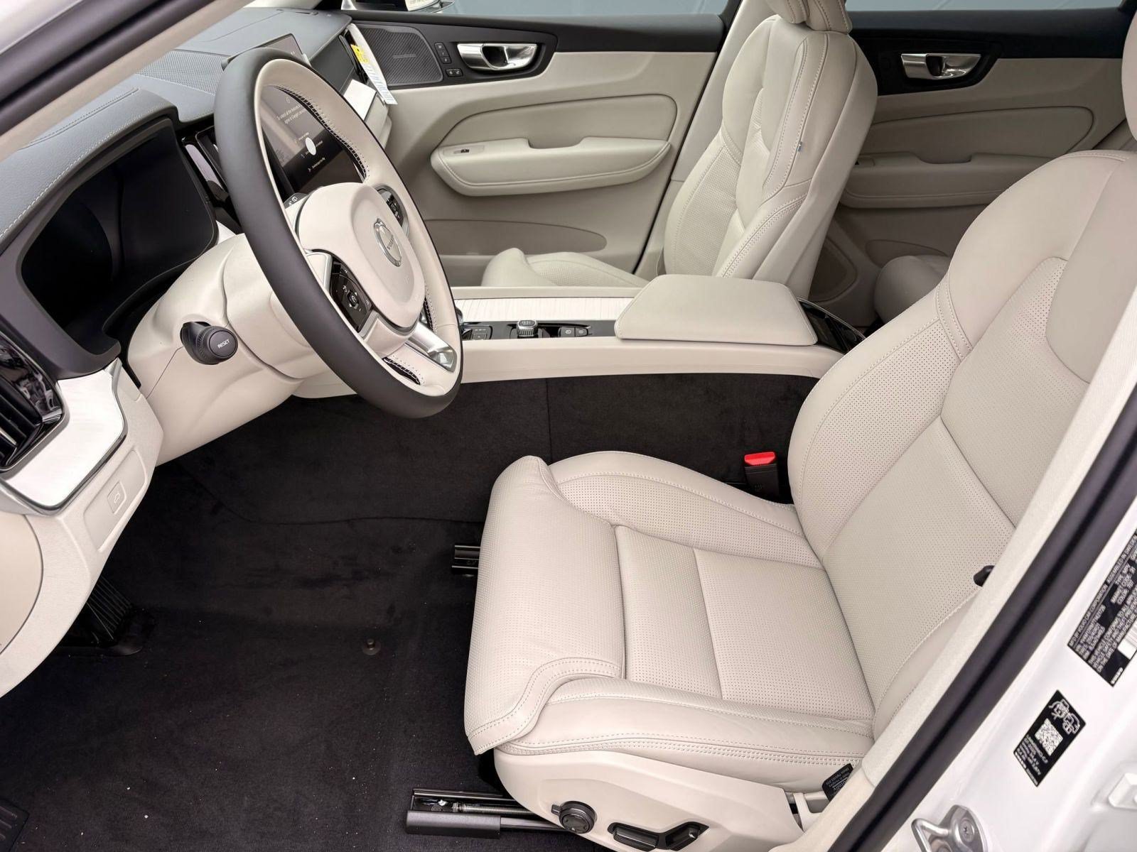 New 2026 Volvo XC60 B5 Ultra w/ Climate Package AWD/4WD image 5