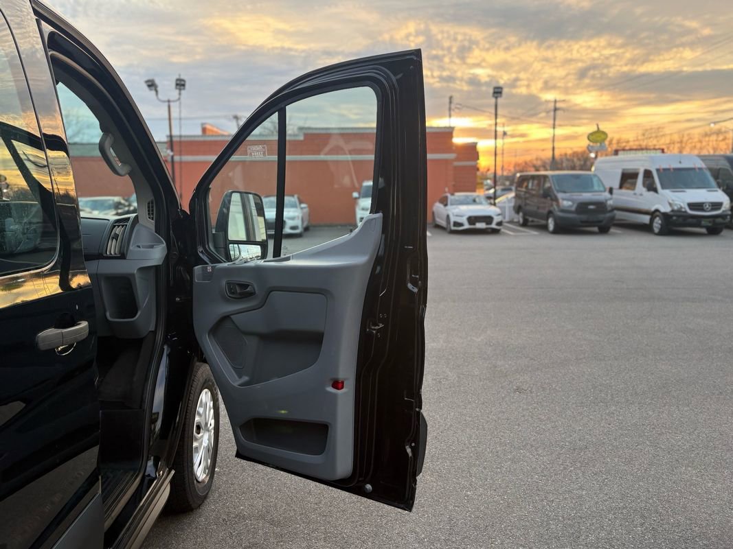 Used 2019 Ford Transit 350 XLT RWD image 35