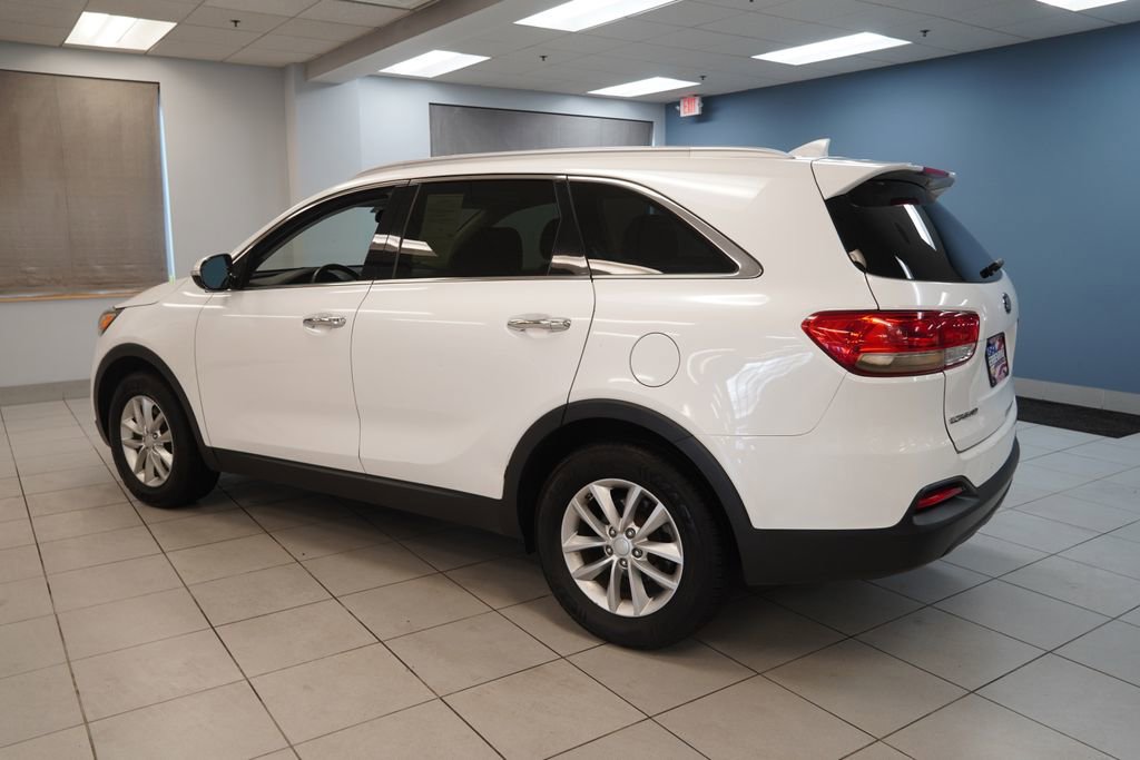Used 2016 Kia Sorento LX w/ LX Convenience Package image 7