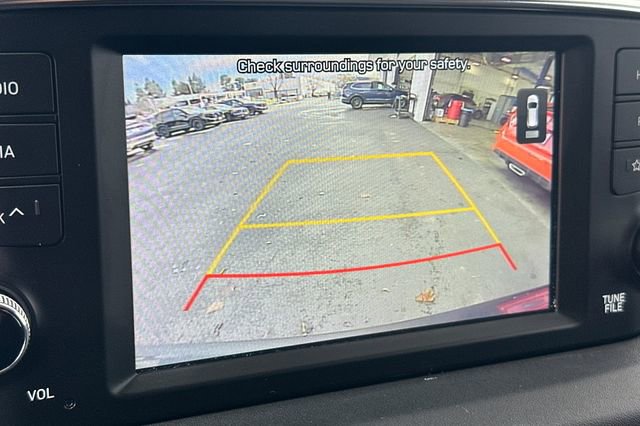 Used 2020 Hyundai Santa Fe SEL w/ Convenience + Premium Package image 18