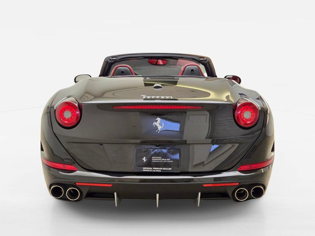 Used 2015 Ferrari California T RWD image 10