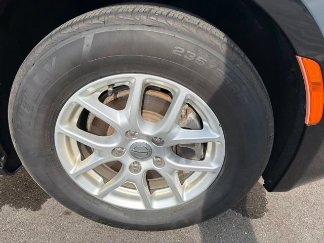 Used 2022 Chrysler Voyager LX FWD image 4