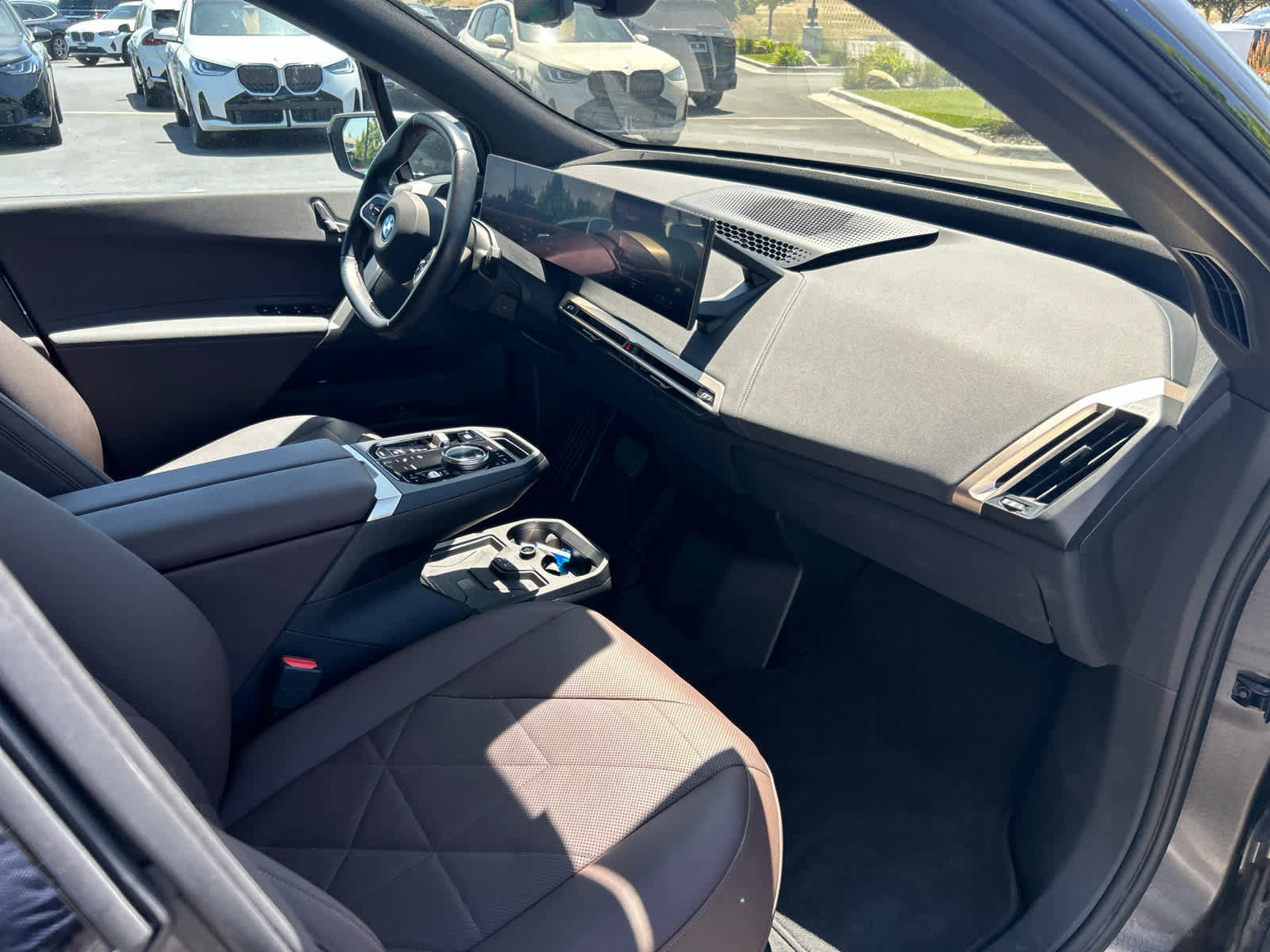 Certified 2023 BMW iX xDrive50 w/ Convenience Package image 17