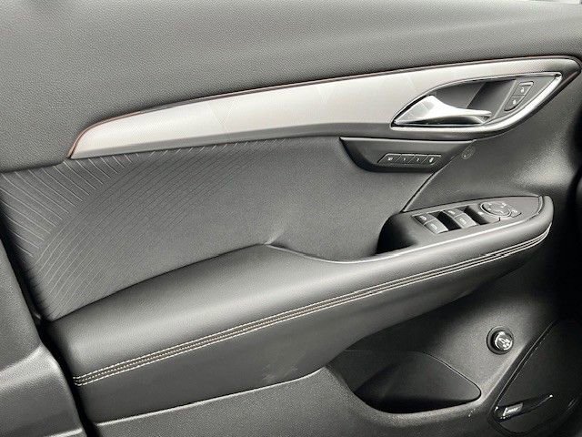 Certified 2025 Buick Envision Sport Touring image 29
