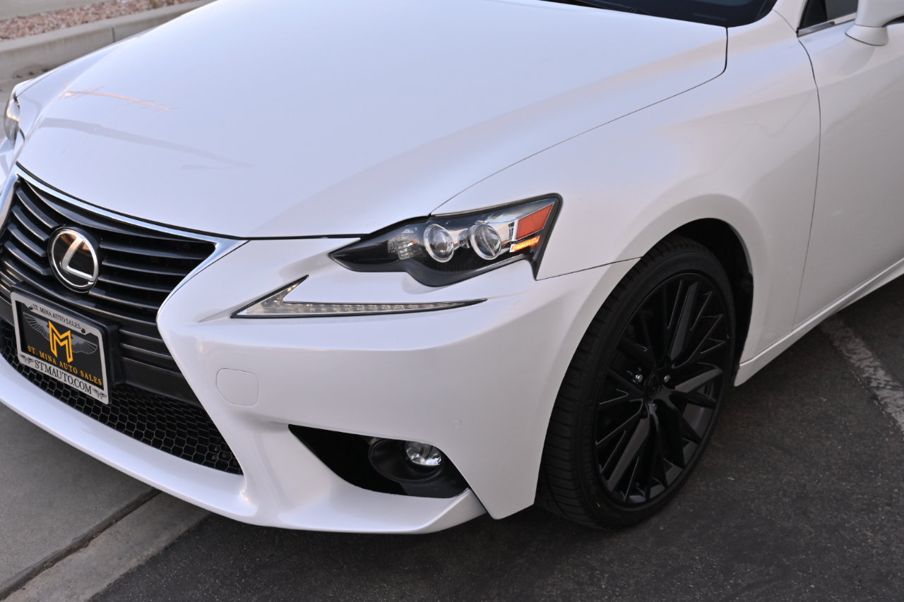 Used 2015 Lexus IS 250 w/ Premium Package RWD image 32