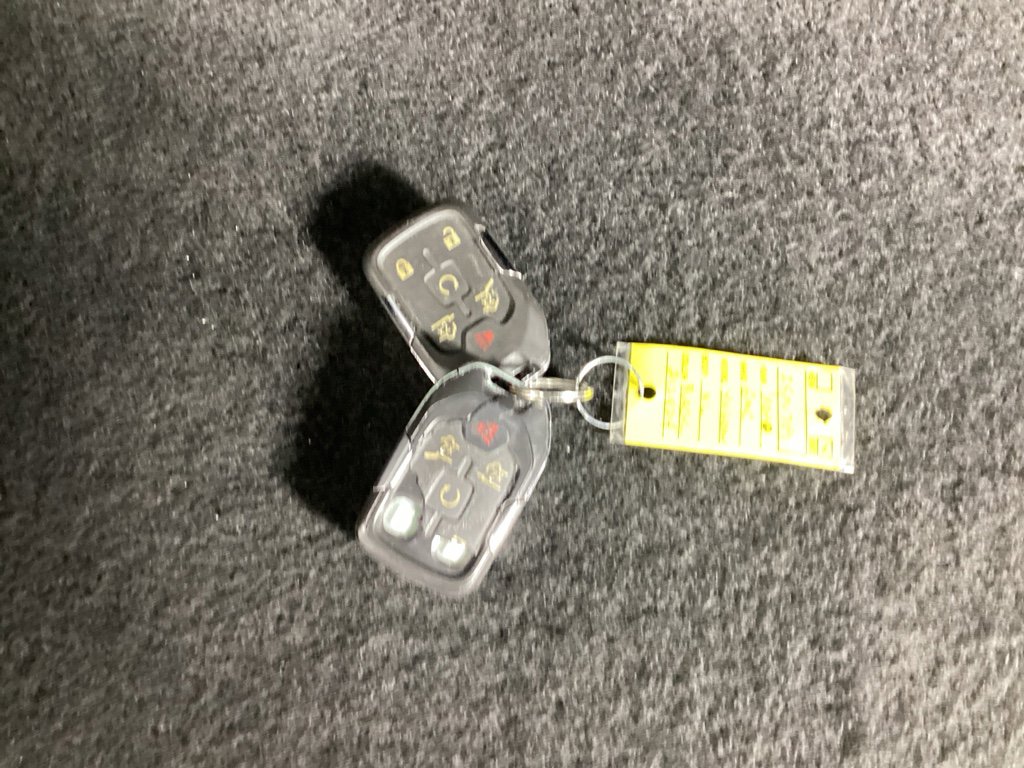 Used 2020 GMC Yukon XL Denali w/ Open Road Package image 38