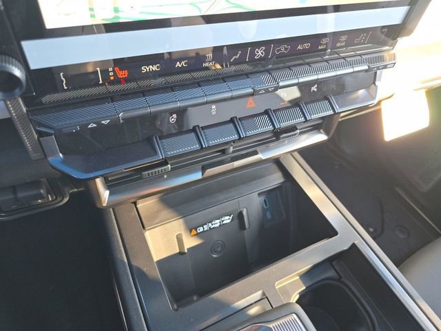 New 2025 GMC Hummer EV 3X w/ Battery Pack, 24 Module Pack image 36