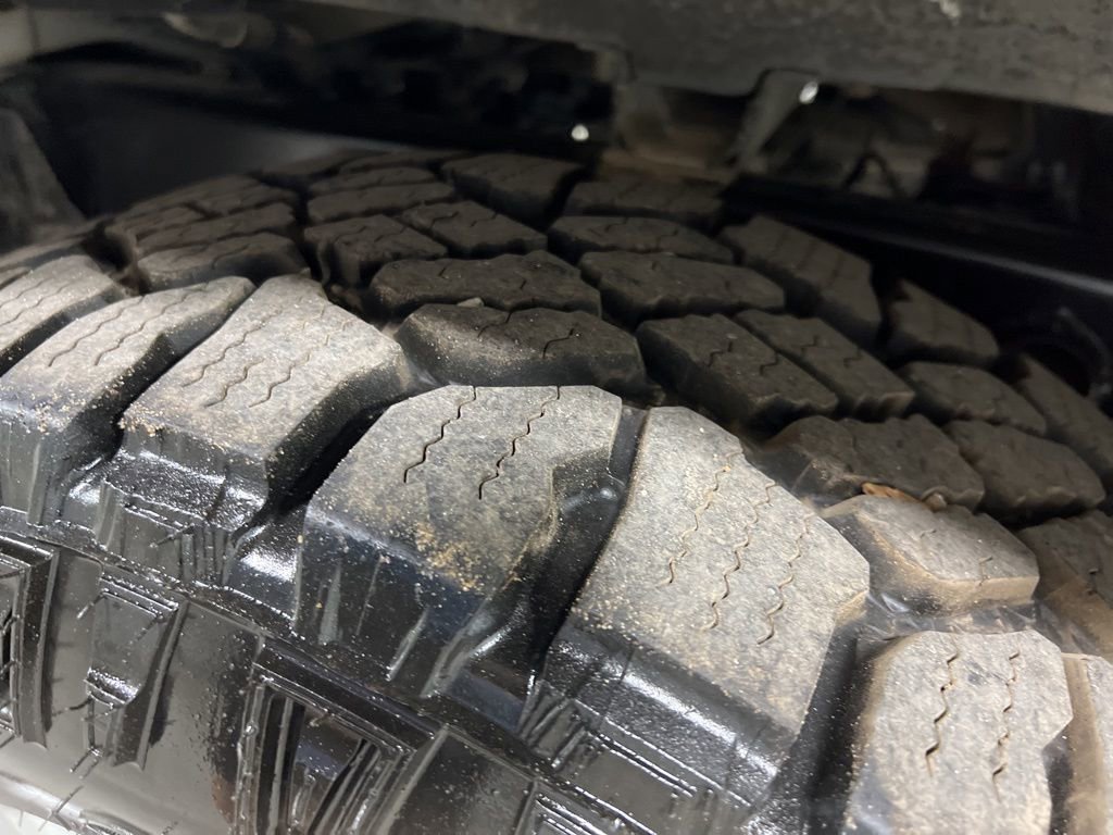 Used 2022 Nissan Frontier SV image 38