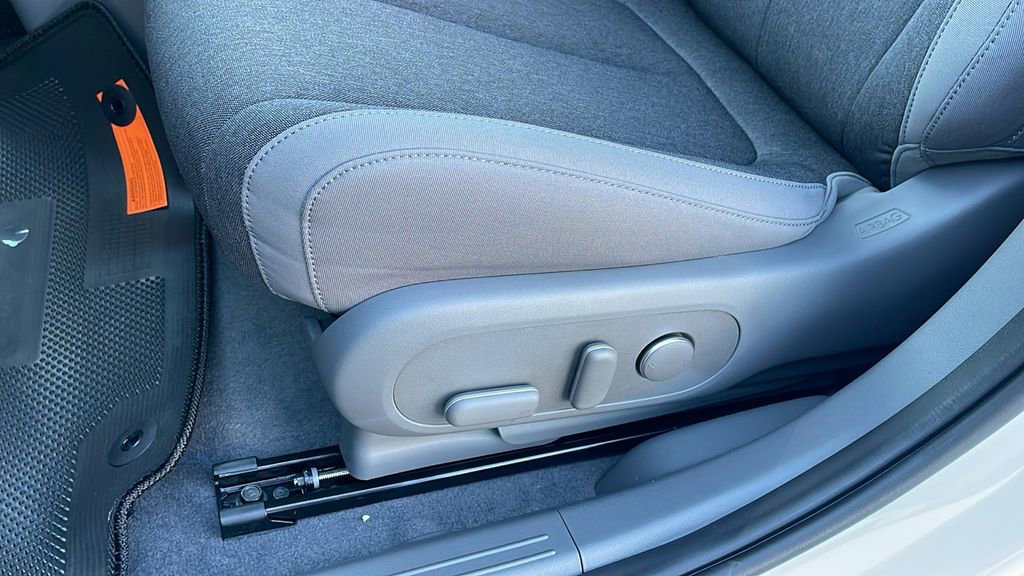 New 2026 Hyundai Ioniq 5 SE image 26