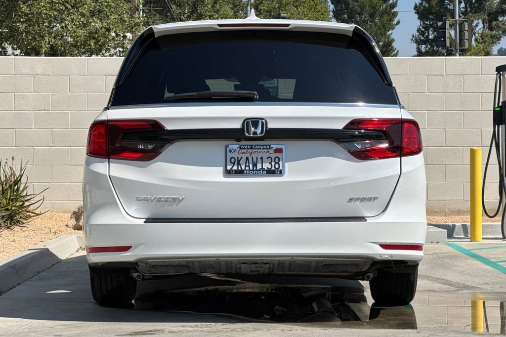Certified 2024 Honda Odyssey Sport image 9