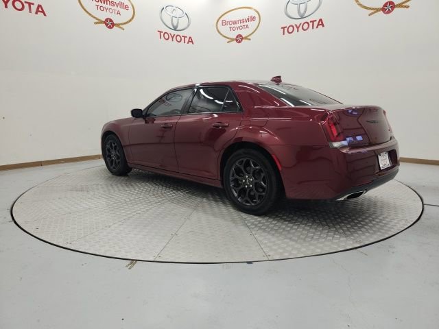 Used 2022 Chrysler 300 Touring L w/ Popular Equipment Group image 6