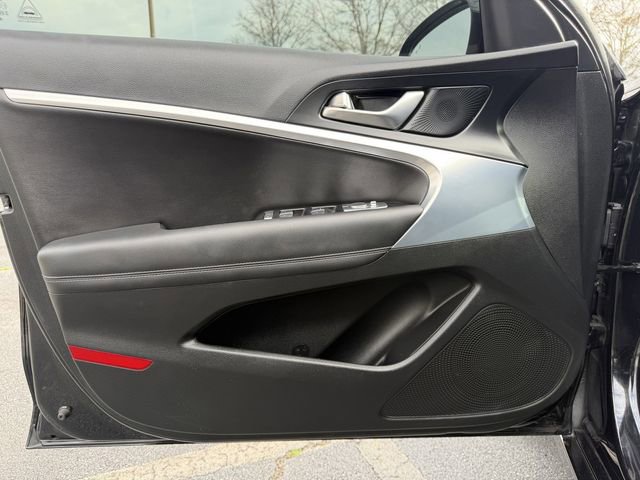 Used 2023 Genesis G70 2.0T RWD image 9