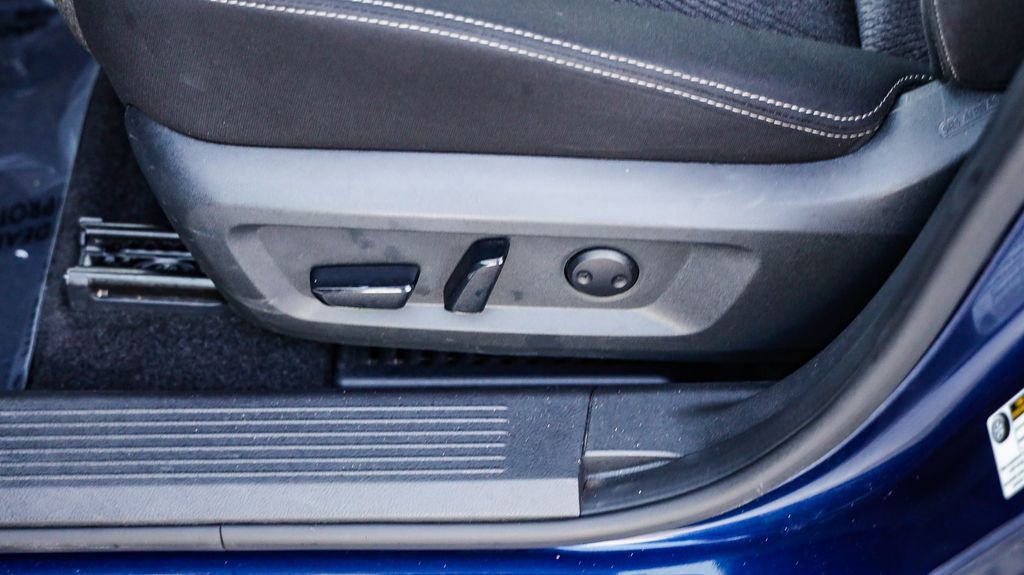 Used 2024 Nissan Rogue SV image 22