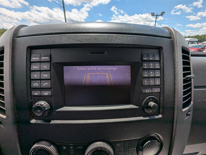 Used 2014 Freightliner Sprinter 3500 image 38