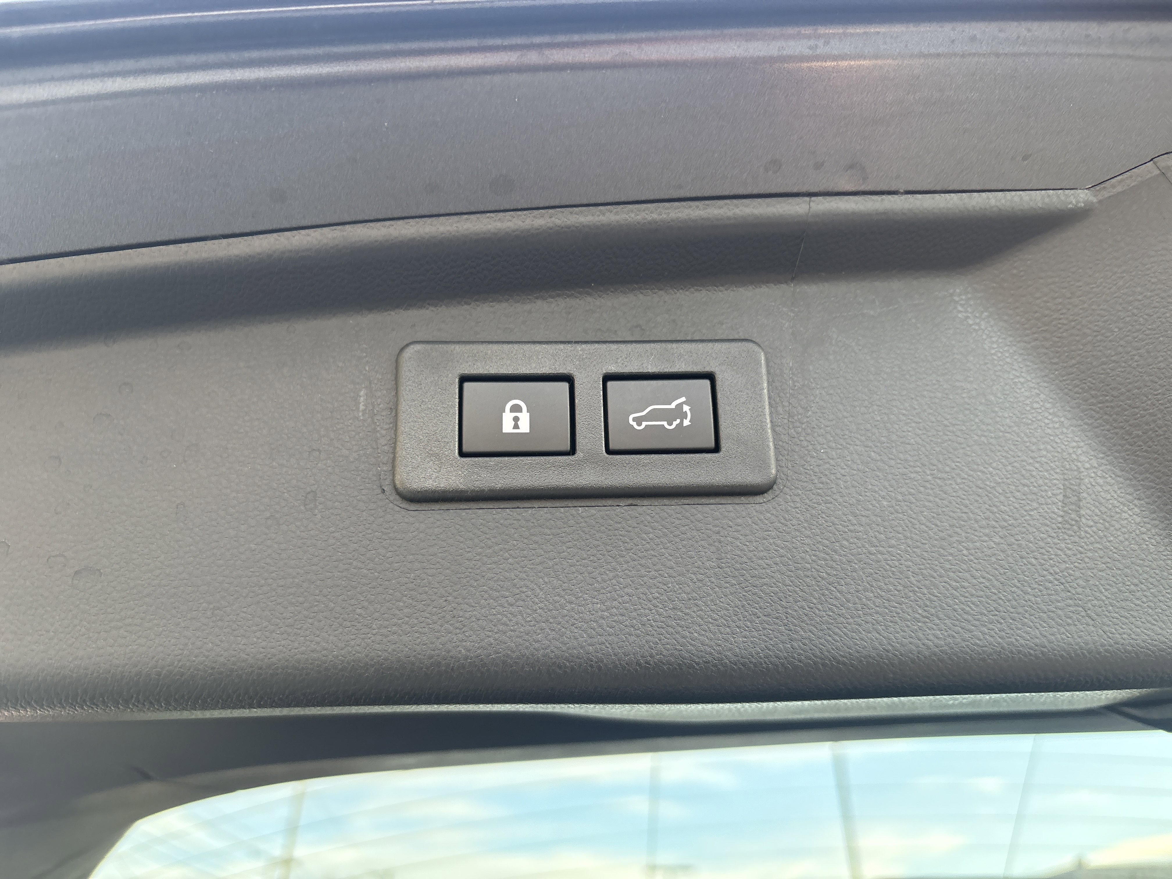 Used 2023 Subaru Outback Limited image 14