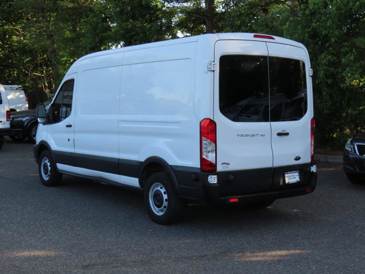 Used 2015 Ford Transit 150 148 Medium Roof RWD image 4