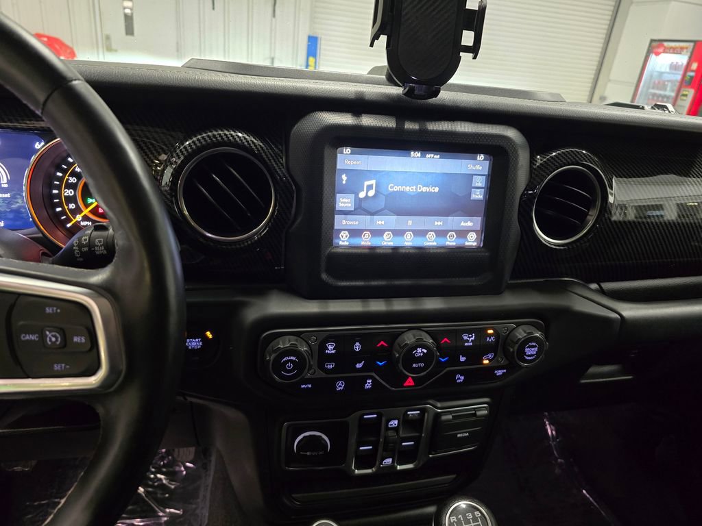 Certified 2018 Jeep Wrangler Unlimited Sahara image 22