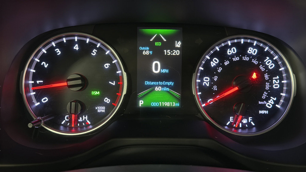 Used 2019 Toyota RAV4 XLE FWD image 21