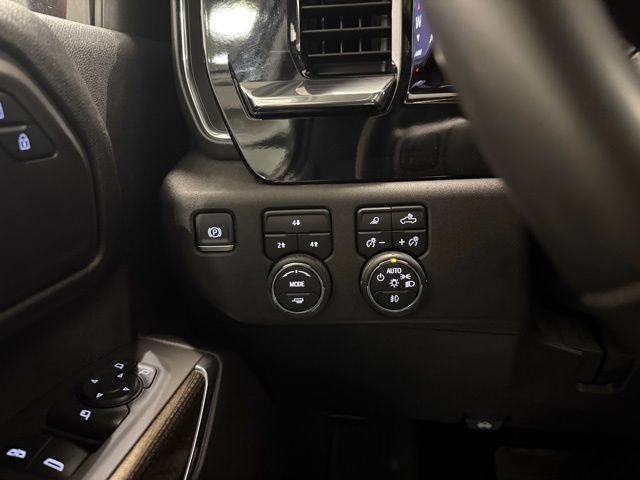 Certified 2025 Chevrolet Silverado 3500 LT w/ Convenience Package image 17