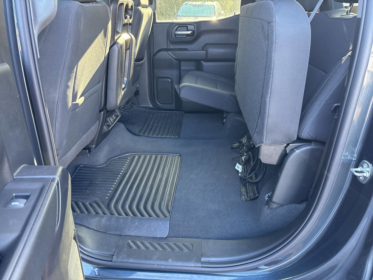 Used 2021 Chevrolet Silverado 1500 LT image 27