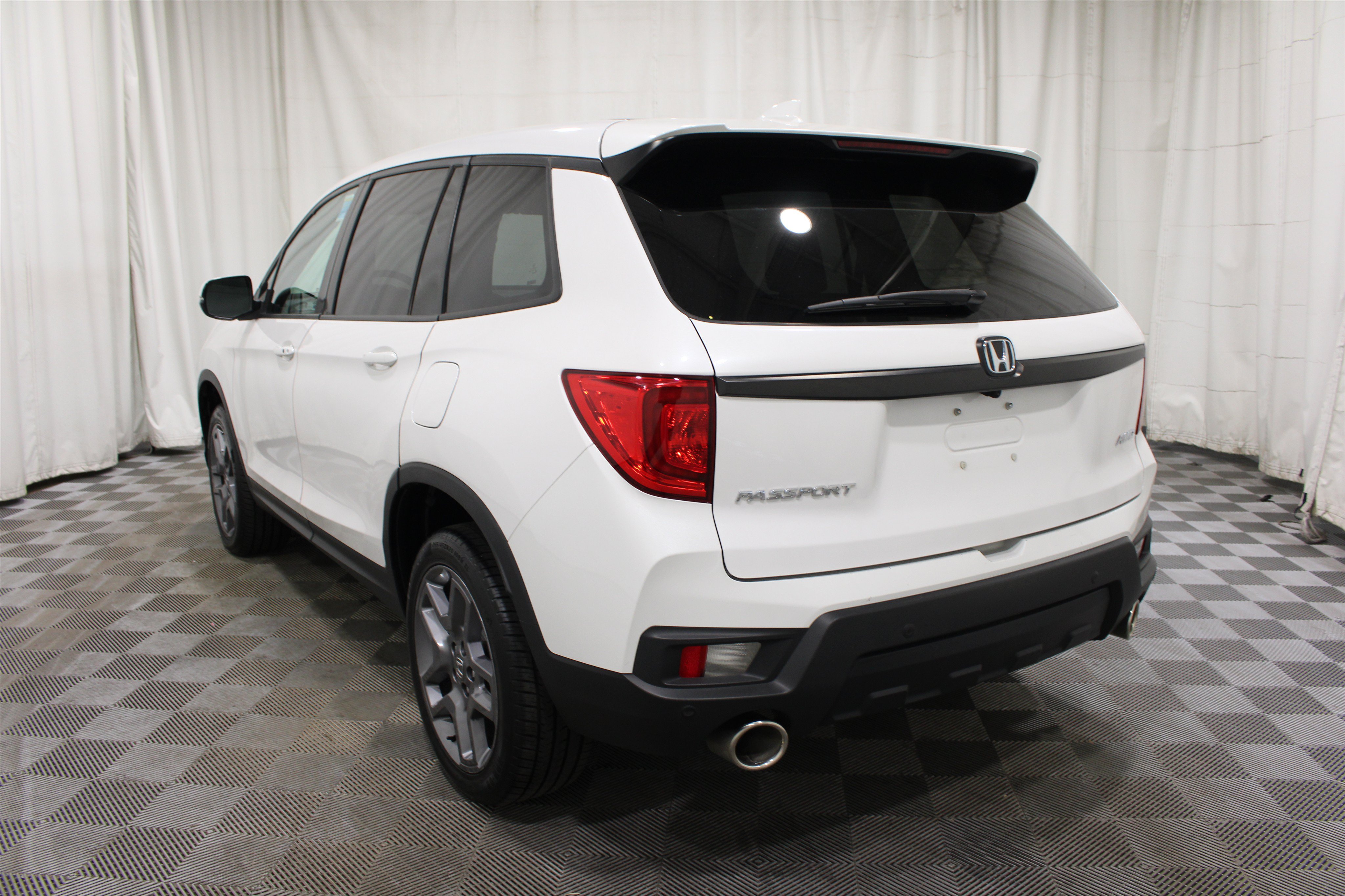 Used 2023 Honda Passport EX-L image 35