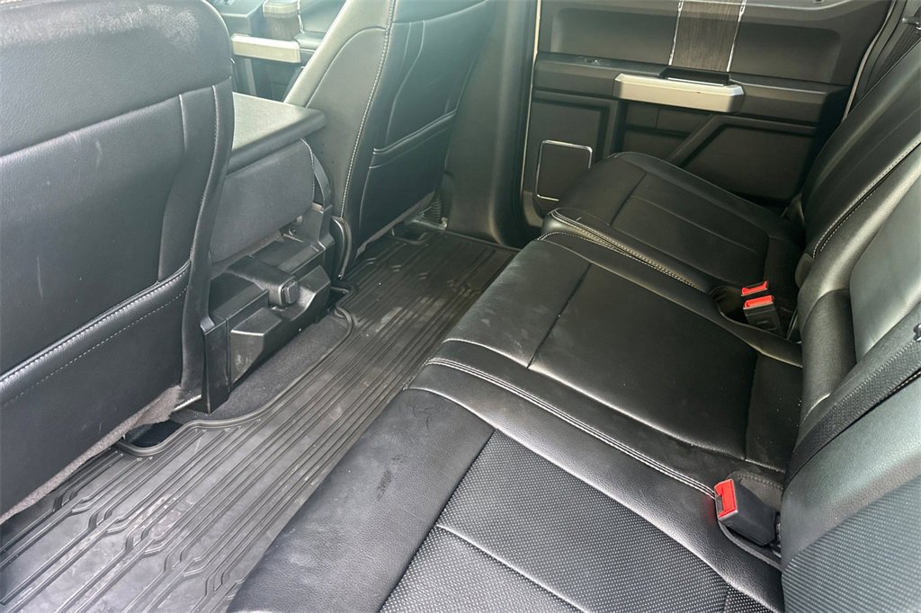 Used 2020 Ford F350 Lariat w/ Chrome Package image 13