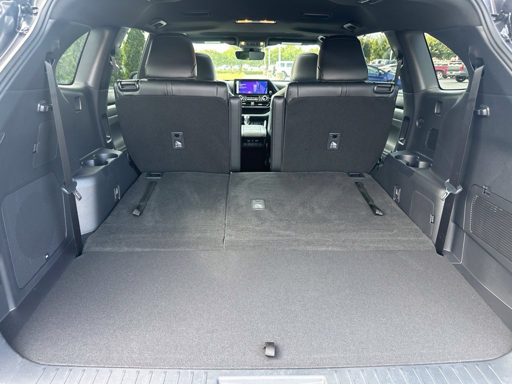 Used 2025 Toyota Highlander XSE AWD/4WD image 42