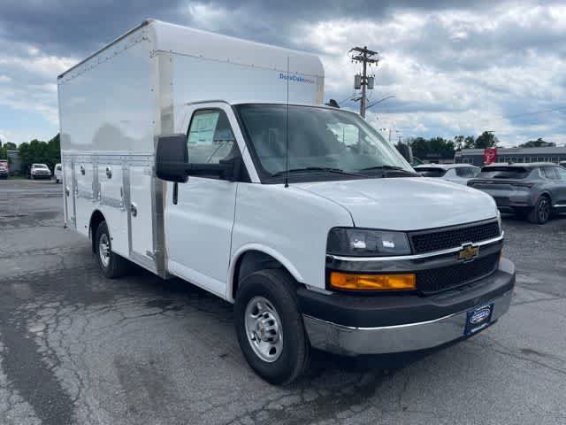 New 2025 Chevrolet Express 3500 w/ Power Convenience Package