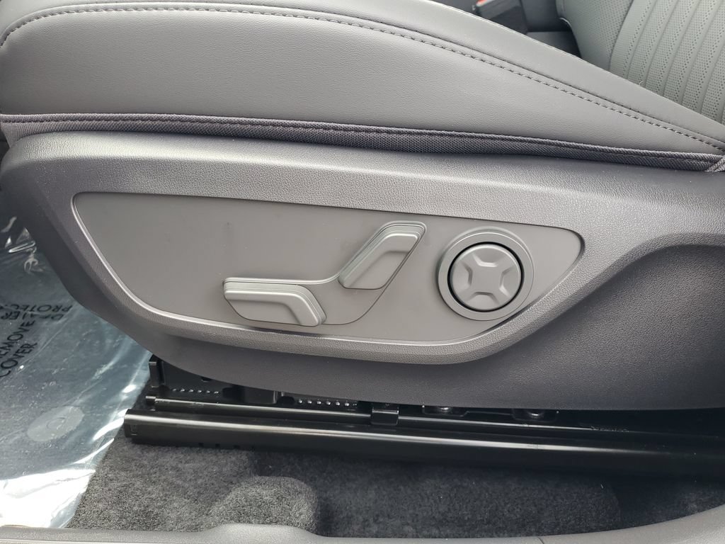 Used 2027 Kia Seltos X-Line S AWD/4WD image 7
