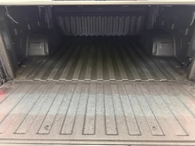 Used 2024 Chevrolet Silverado 1500 LT AWD/4WD image 6