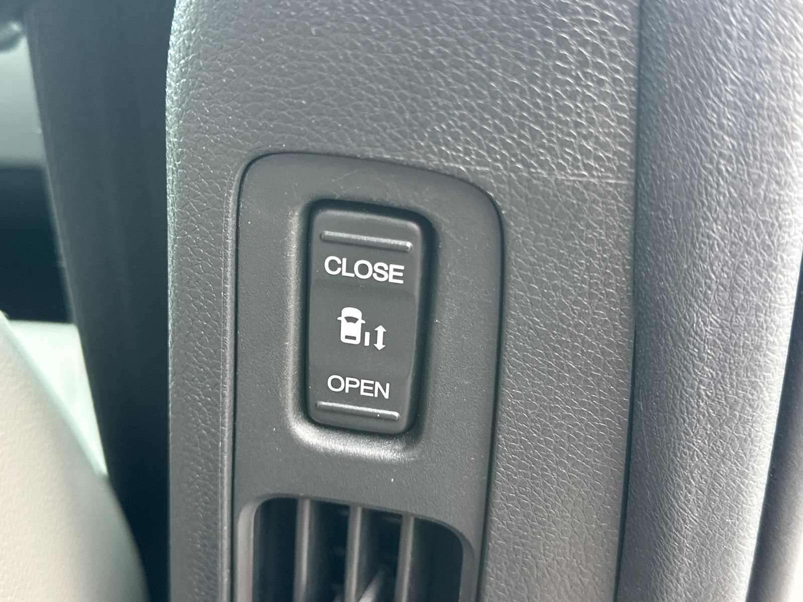 Used 2024 Honda Odyssey Touring image 16