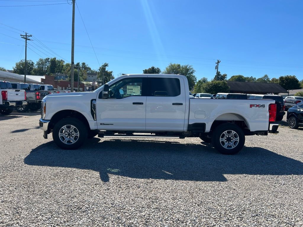 New 2026 Ford F250 XLT w/ FX4 Off-Road Package image 5