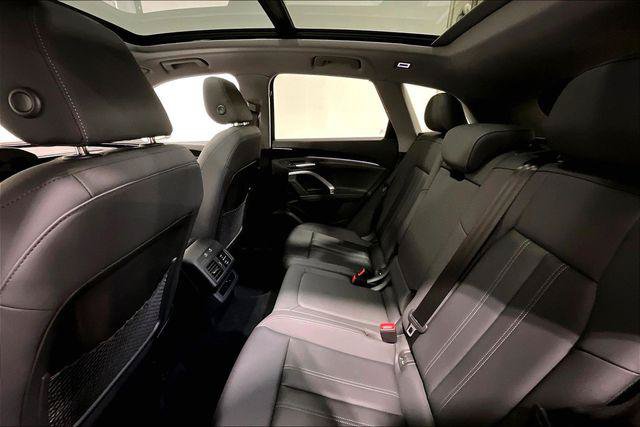 Certified 2025 Audi Q5 Premium w/ Convenience Package AWD/4WD image 20