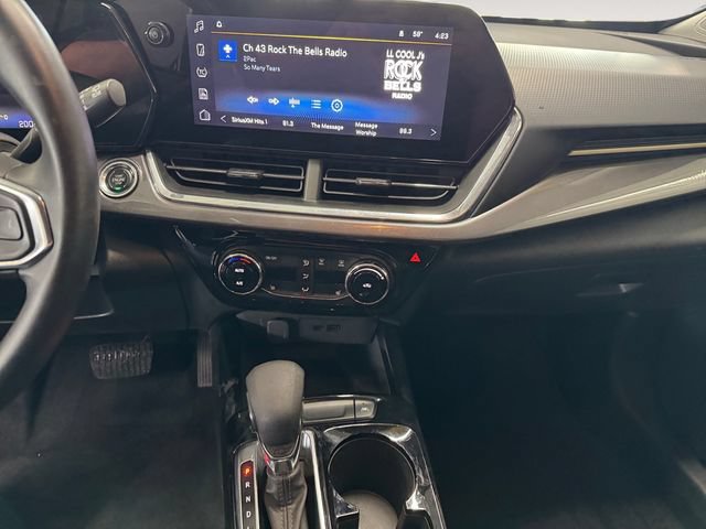 Used 2024 Chevrolet Trax ACTIV w/ Sunroof Package FWD image 6
