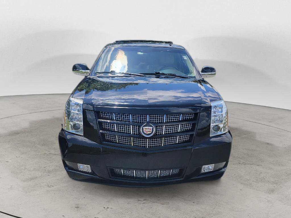 Used 2014 Cadillac Escalade Premium AWD/4WD image 2