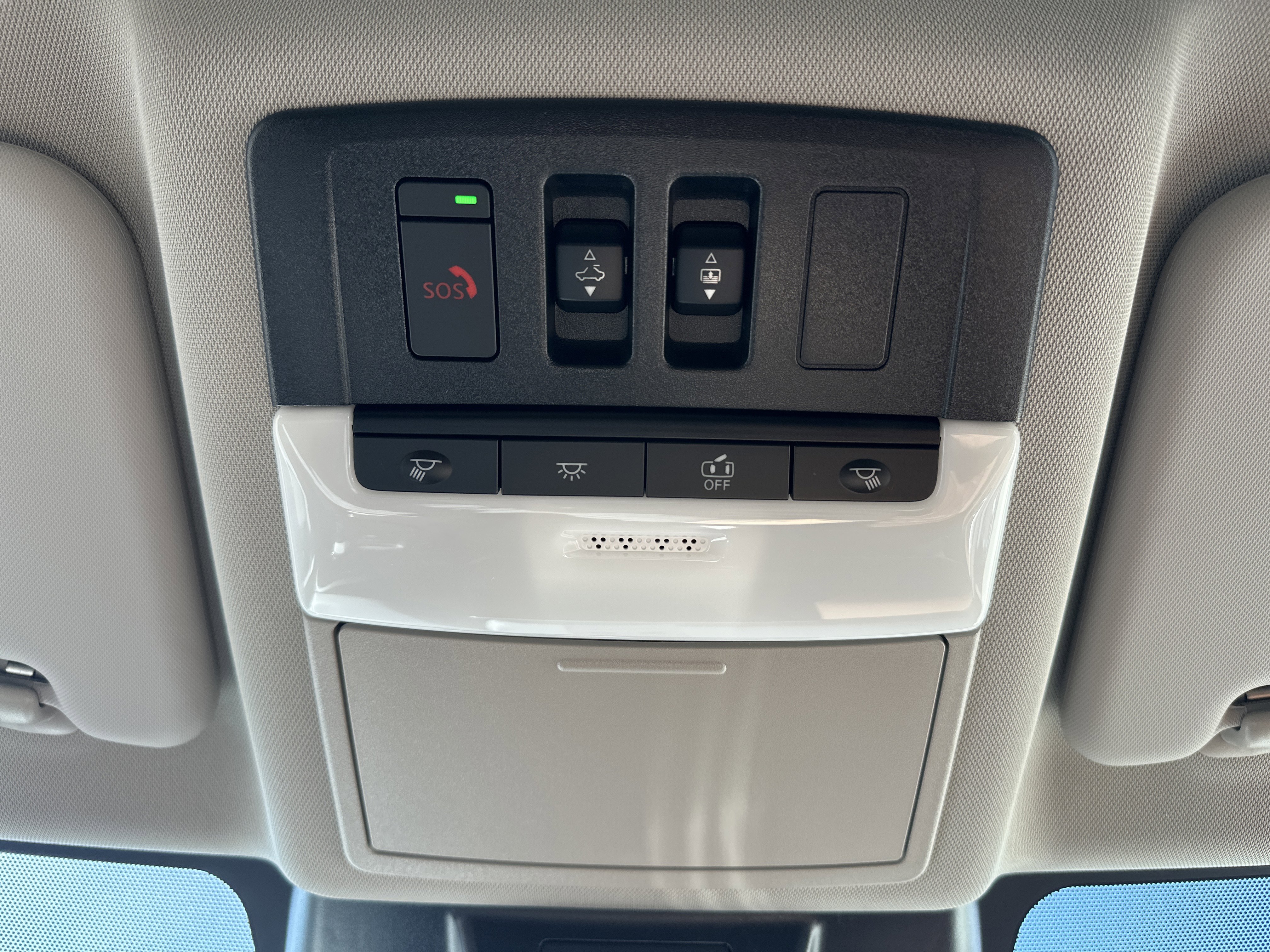 New 2026 Nissan Rogue Platinum image 17