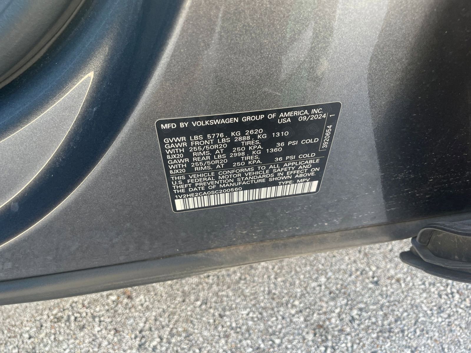 Used 2025 Volkswagen Atlas Cross Sport SE image 27