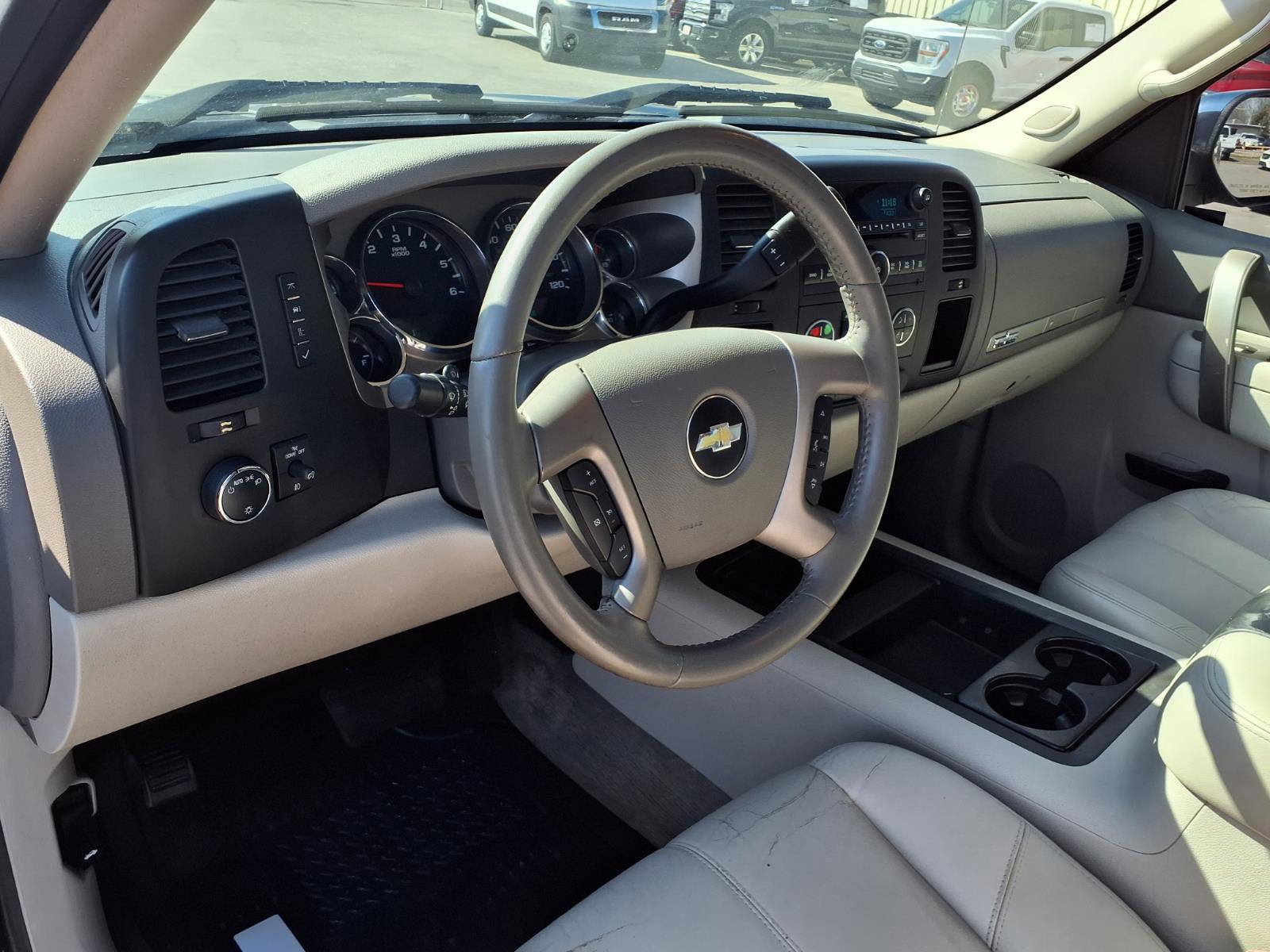 Used 2013 Chevrolet Silverado 1500 LT image 9